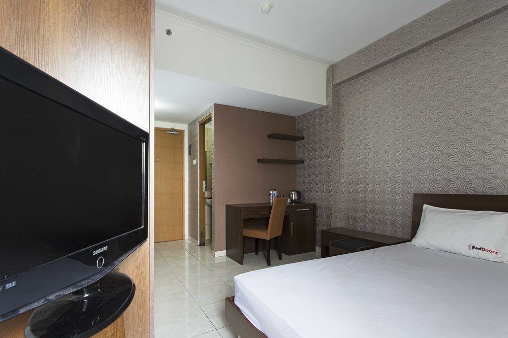 Reddoorz Apartment @ Margonda Residence Depok Eksteriør billede
