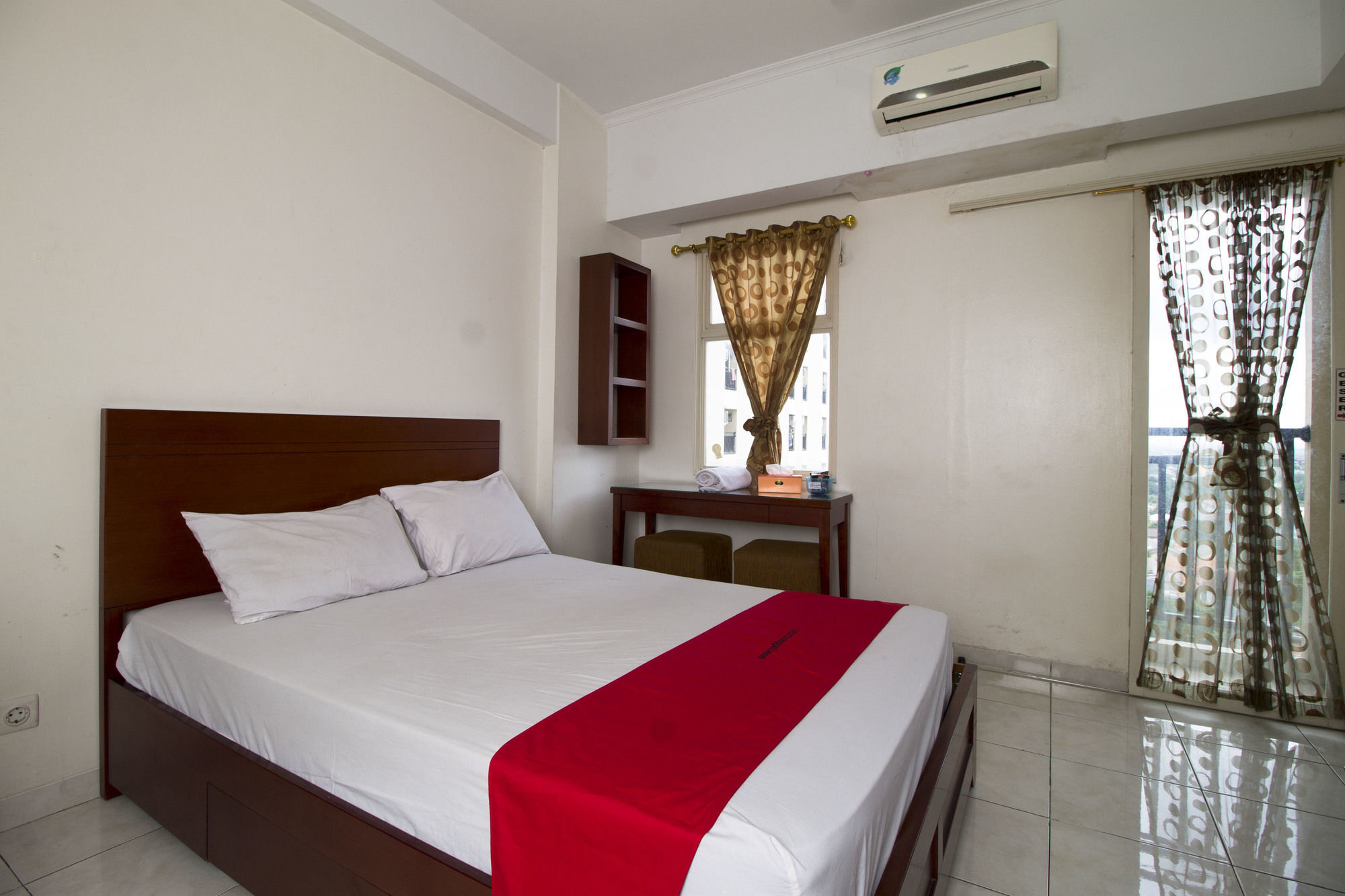 Reddoorz Apartment @ Margonda Residence Depok Eksteriør billede