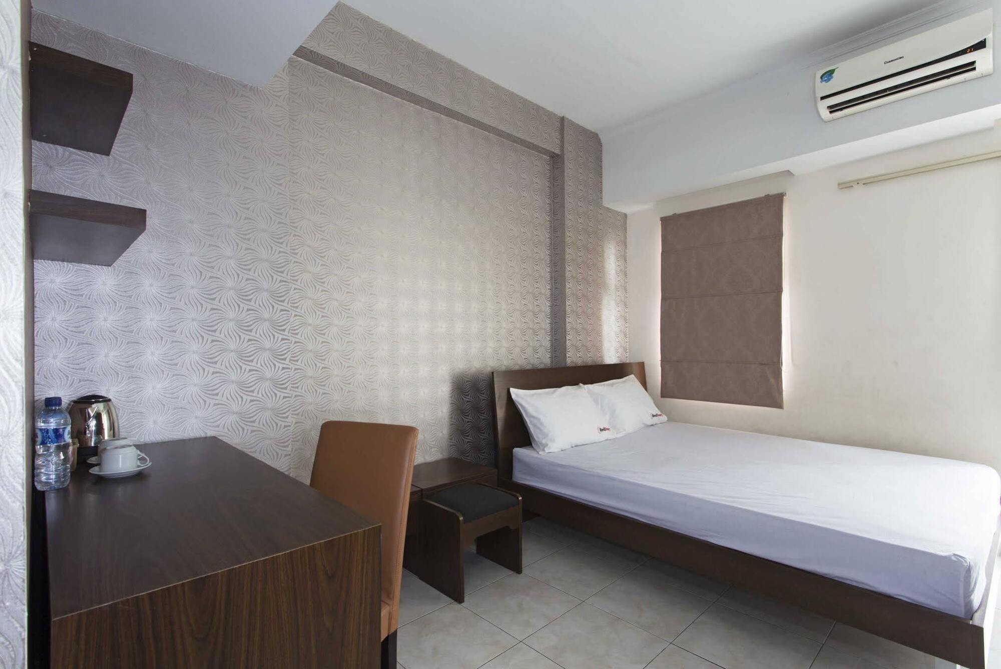 Reddoorz Apartment @ Margonda Residence Depok Eksteriør billede